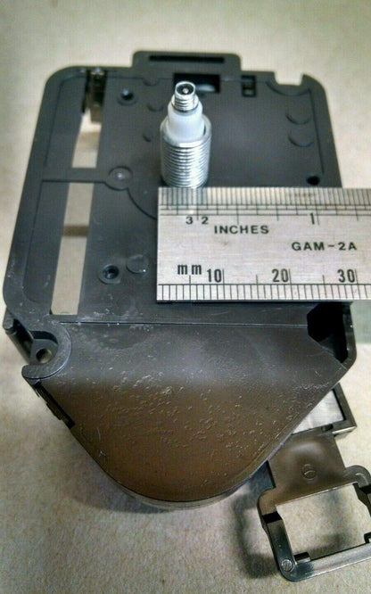 Takane Mini Quartz Pendulum Clock Movement with Hands — image 9
